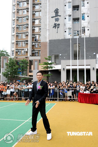 刘德华母亲节不停工 送红包8888讨好彩头【图】