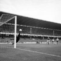 雅辛:苏联体育英雄 令对手尊敬的八爪鱼