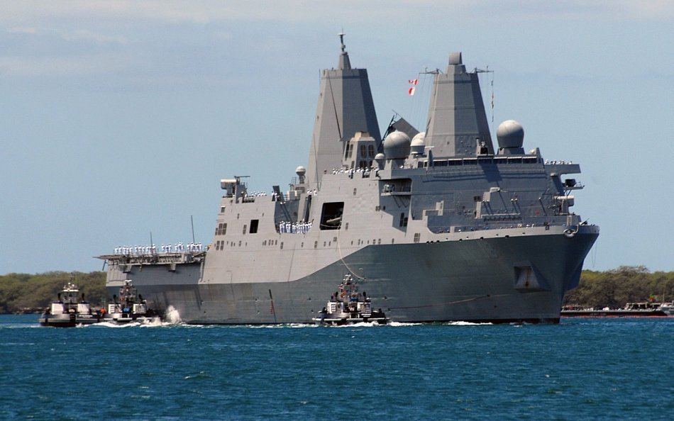 美军第6艘圣安东尼奥级两栖船坞登陆舰下水_新闻_腾讯网