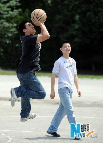 组图:5-12汶川地震夹缝男孩近况曝光_新闻图