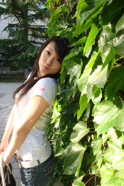 普相女下载:<em>海绵女</em>