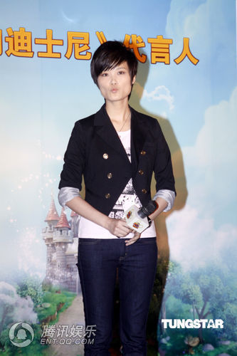 李宇春否认拍《新龙门》 直言做演员需谨慎【图】