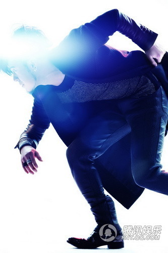 杨坤《DISCO》伴奏免费下载 望歌迷同唱经典