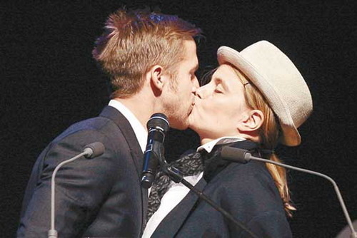 范冰冰“峰光”四射 戛纳行继续曝光抢镜【图】