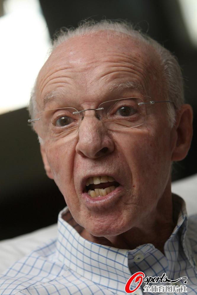 组图:扎加洛接受采访 畅谈世界杯热门球队_世