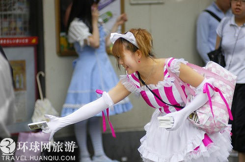 组图:靓丽风景 日本<em>游</em>抓拍街头<em>女仆</em>促销员_攻
