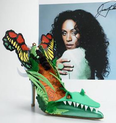 无跟儿四脚带轮子 史上最怪异时尚高跟鞋