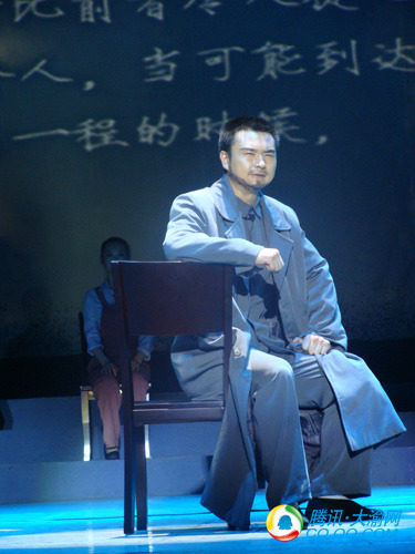 《红岩风》昨晚首演 今起免费三天市民可索票