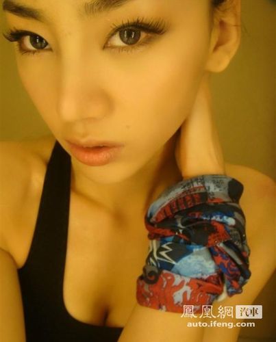 美女车模金美辛最新生活照曝光_汽车频道_香