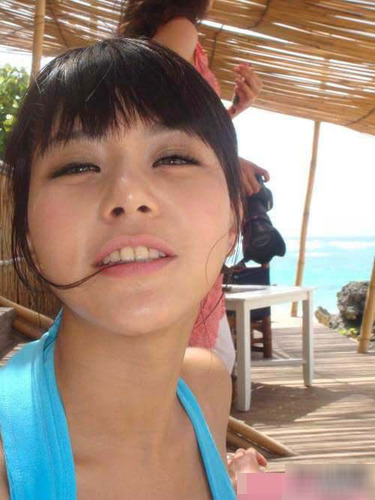 马诺再曝艳照? 有称是山寨版马诺刘珊珊艳照_