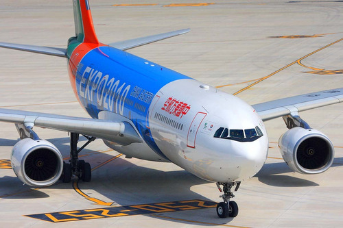 东方航空彩绘世博四号飞机_旅游频道_旅游新