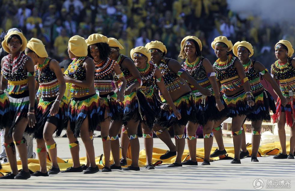 世界杯开幕式:非洲部落酋长庆典