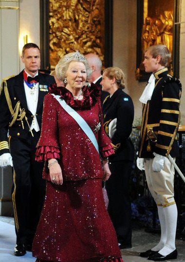 高清:瑞典女王储婚礼上的各国王子公主