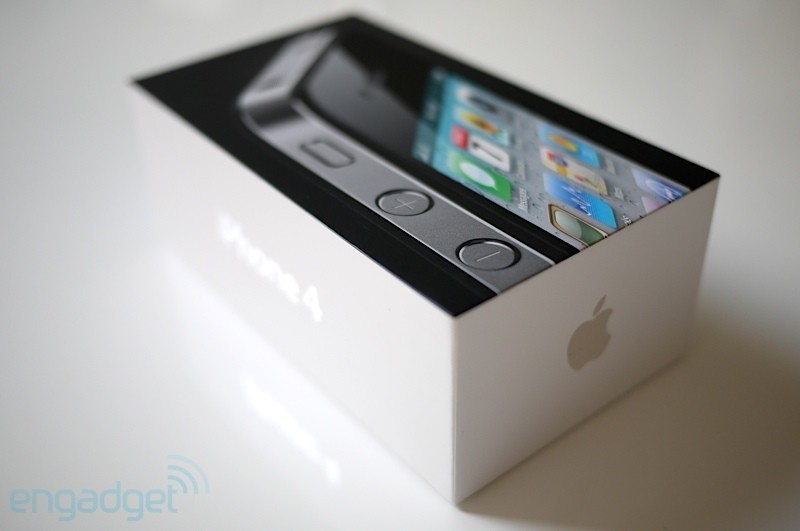 苹果iPhone 4详细开箱图赏