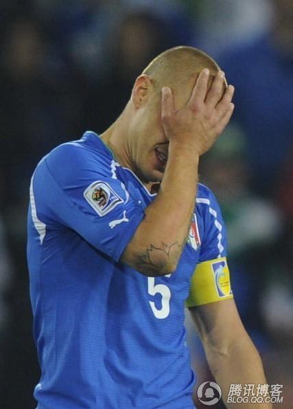 2010南非世界杯--意大利出局 卡纳瓦罗不哭