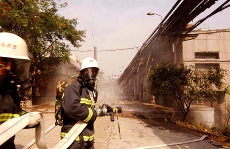 2003年4月16日,重庆天原化工厂氯气爆炸事故