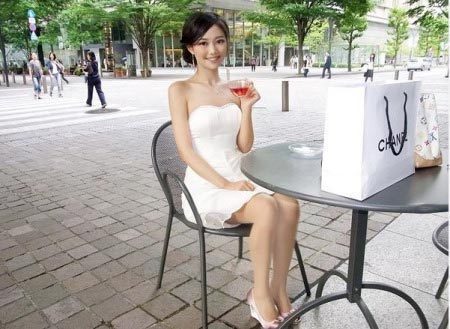 日本世界杯美女主播生活照大曝光(组图)