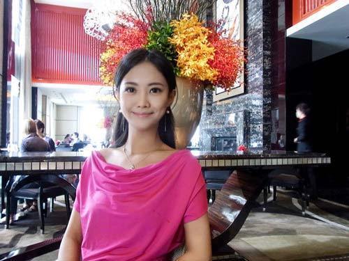 日本世界杯美女主播生活照大曝光(组图)