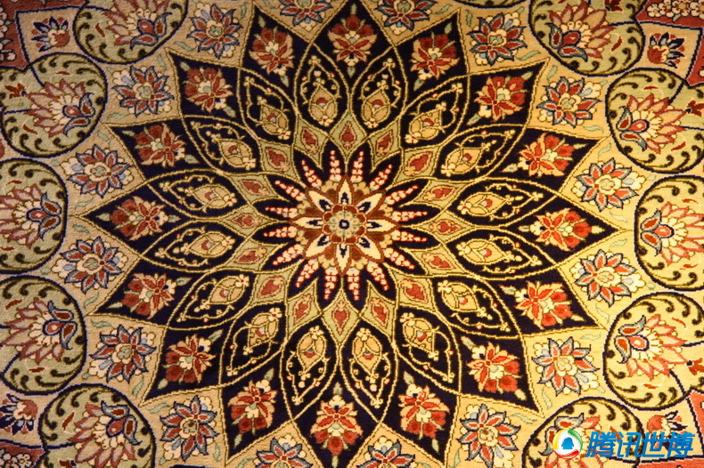 花纹都是取自伊朗人的日常生活