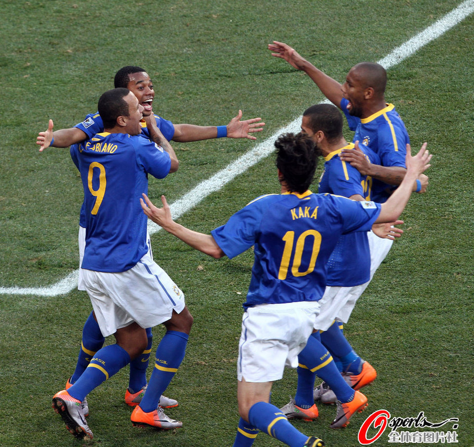 五星巴西泪洒南非 完美卡卡成为遗憾_快乐转贴