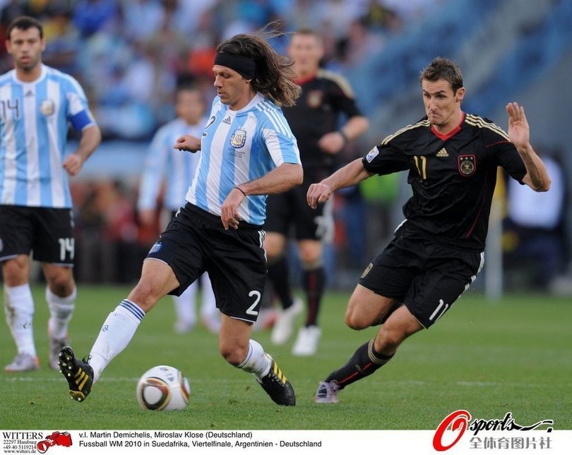 高清:德国4-0胜阿根廷 穆勒克洛泽双创纪录