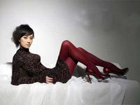 组图:黑丝网眼<em>蕾丝</em>边 热衷丝袜卖弄风情的女星