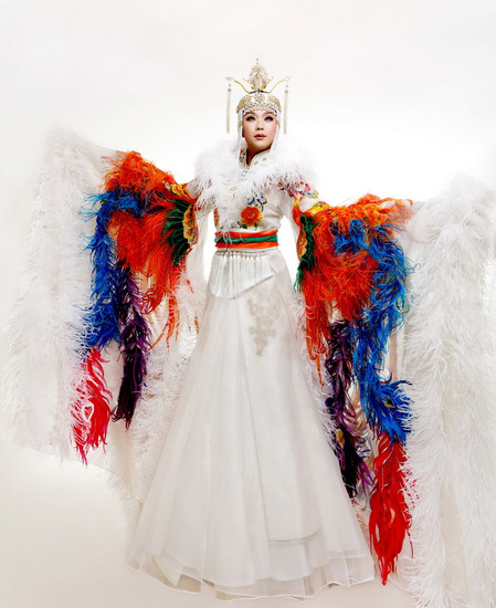 李玉刚惊艳写真:本<em>是男</em>儿郎(图)_图酷_新闻_齐