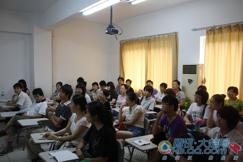 还珠五阿哥 为 动漫配音 赛前培训 18日晚决赛