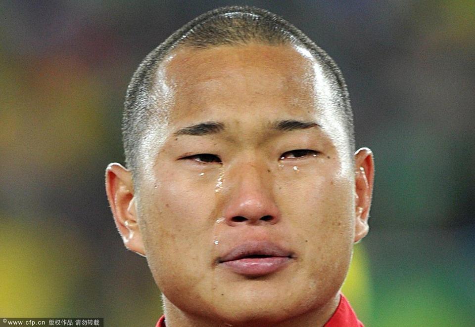 高清:朝鲜足球明星郑大世日本联赛再秀哭技_体