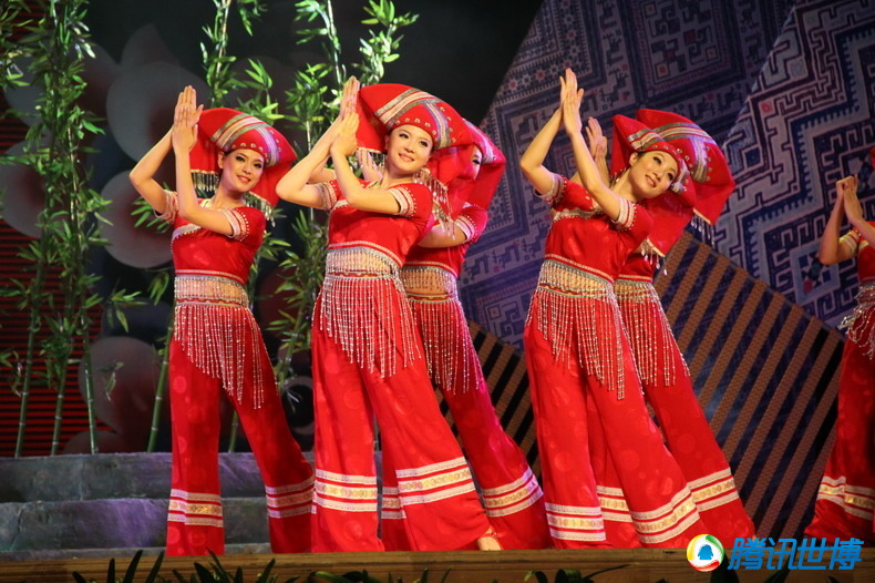 高清:刘三姐阿牛哥对唱世博