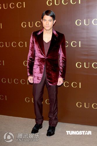 刘嘉玲黑色露背礼裙现身 郭富城略显臃肿【图】