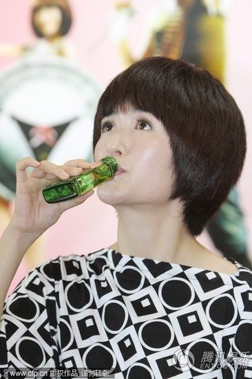 谢娜展“豪放女”本色 新片演剩女猛追富二代【图】