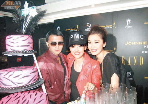 张柏芝做“跟班夫人” 谢霆锋生日天天煮大餐【图】