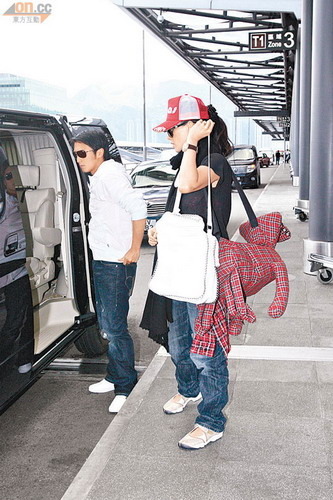 张柏芝做“跟班夫人” 谢霆锋生日天天煮大餐【图】