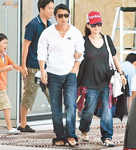 张柏芝做“跟班夫人” 谢霆锋生日天天煮大餐【图】