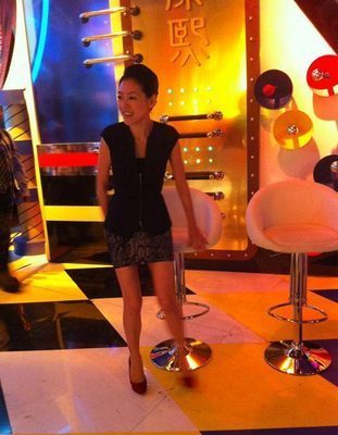 小s晒素颜自拍照 携女游玩享天伦之乐【图】