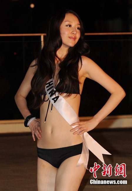 中国小姐唐雯赌城积极备战