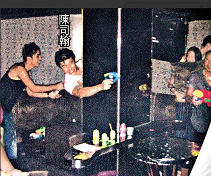 陈慧琳胞弟陈司翰办狂野派对 夜店水战辣妹【图】
