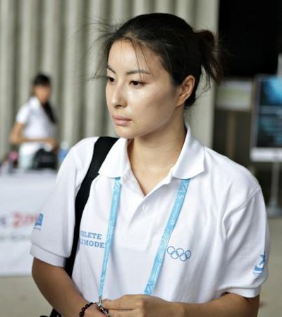 传郭晶晶为讨男友欢心整容 饼脸变尖眼变大【图】