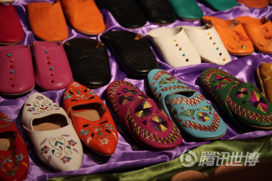 摩洛哥手工皮鞋,精美的刺绣图案