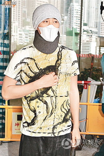 林峰出院戴颈箍闪电复工 黄宗泽叹同病相怜【图】