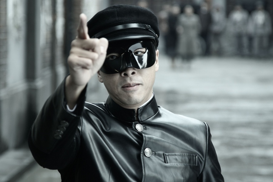 《精武风云》曝黑侠组图 甄子丹史上最酷造型