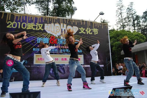 大楚网引爆hiphop文化 街舞达人秀绝活(图)_新