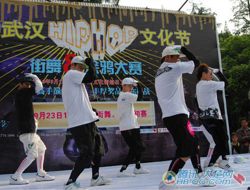 大楚网引爆hiphop文化 街舞达人秀绝活(图)
