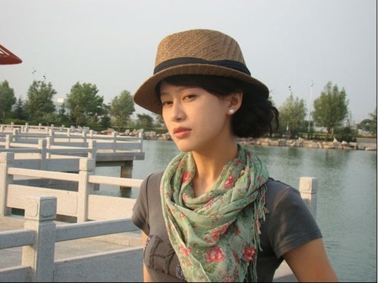 [转载]组图:北大最<em>美女教师</em> 气质身材都是一流的