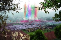 重庆二外三代校友聚南山 唱红倡绿庆华诞(图)