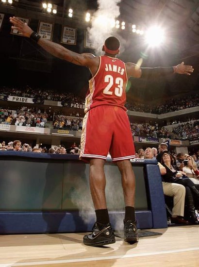 30大球员手势：科比詹皇霸气 <wbr>基德穆大叔经典