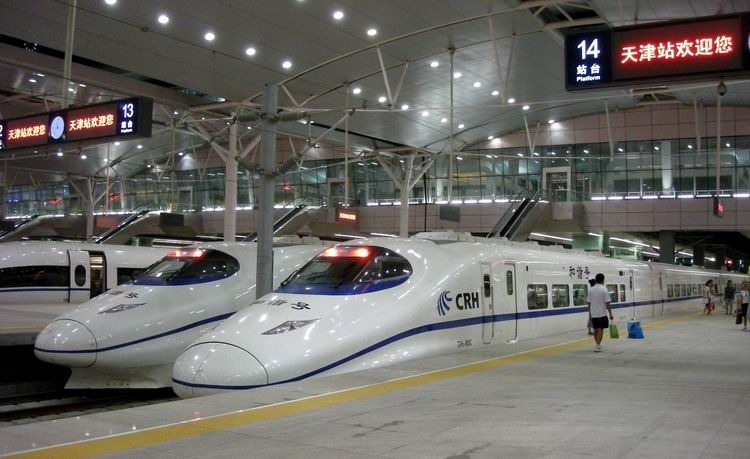 组图:在京津城际体验陆地飞行的快感