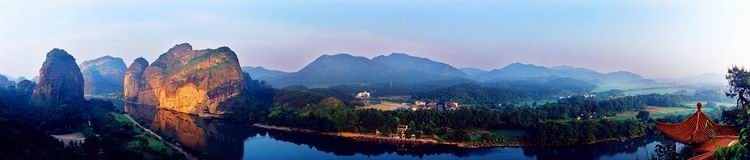 中国丹霞地貌 - zgcsly - 中国城市旅游杂志 龙虎山 转机长片(宋举浦摄)