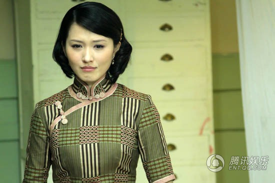 徐洁儿《兰花香》反角出位 旗袍造型雍容华贵